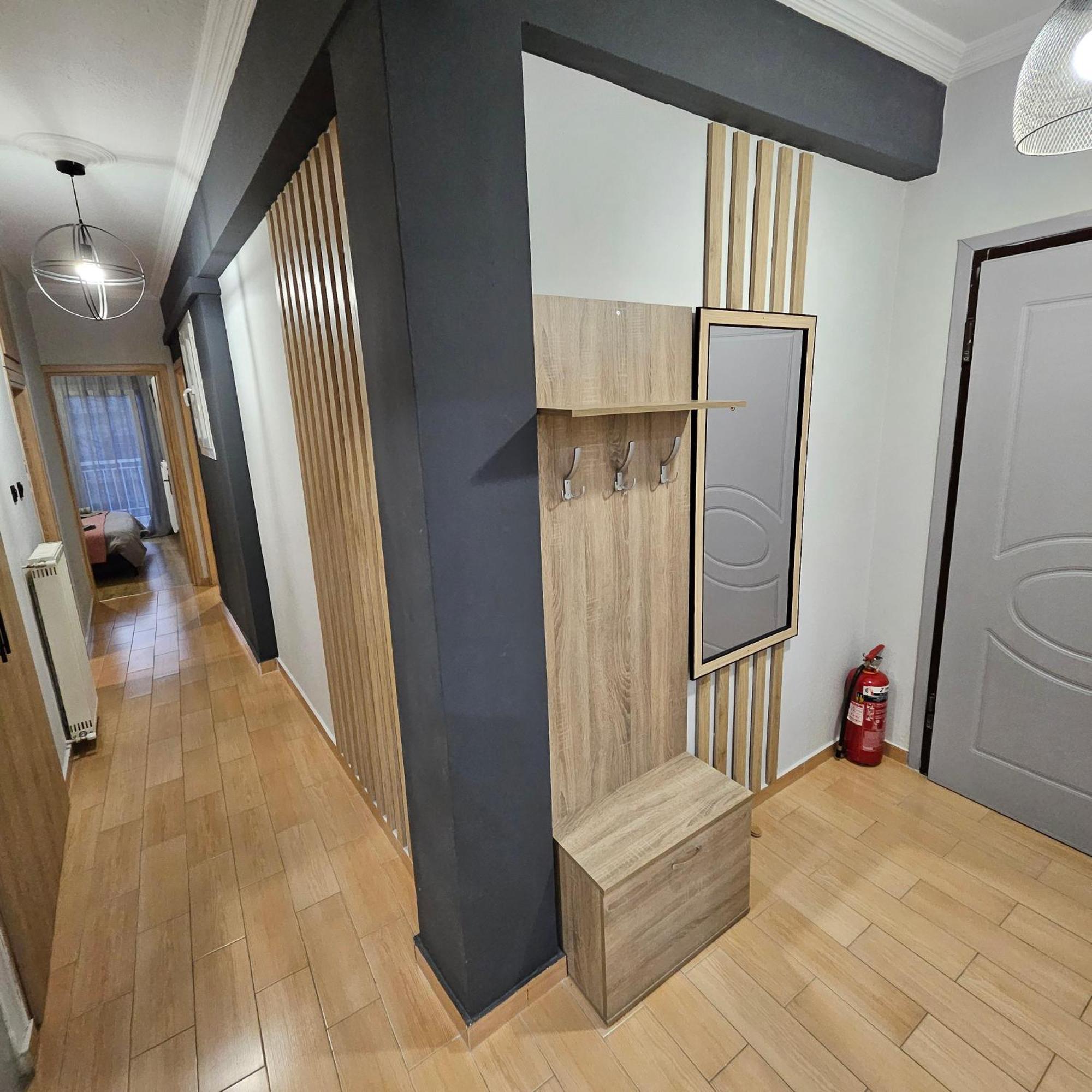 Central 3 Modern Apartment With Free Parking Serrai Rum bild